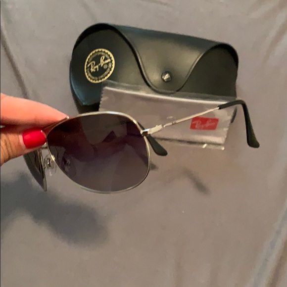 RayBan silver aviators - Picture 3 of 4